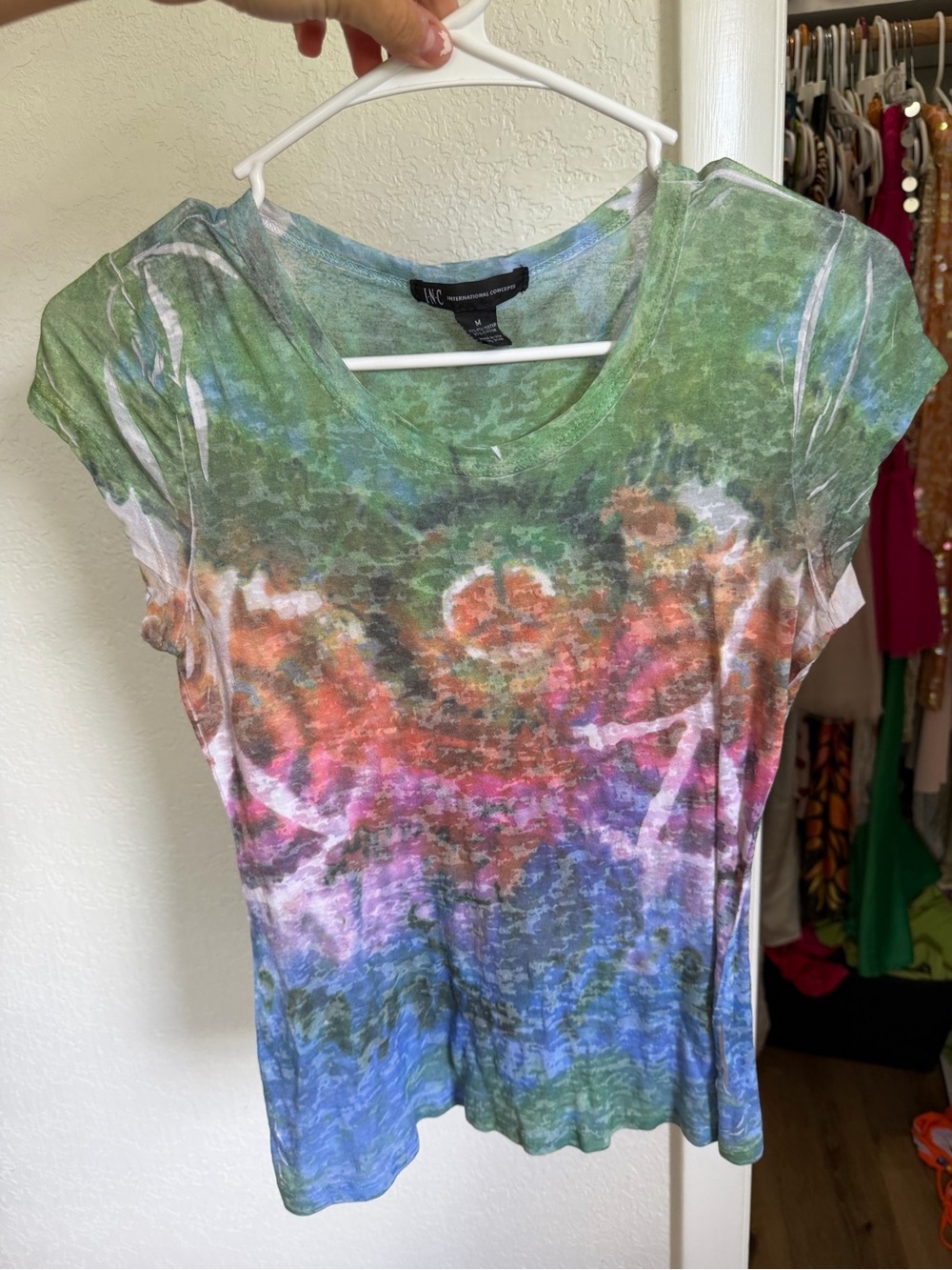 Y2K INC International Concepts Multicolor Scoop Neck Tee with Green, Blue & Pink